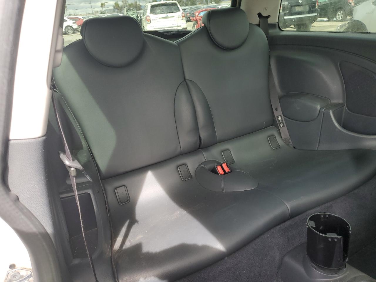 2006 MINI Cooper - Image 10