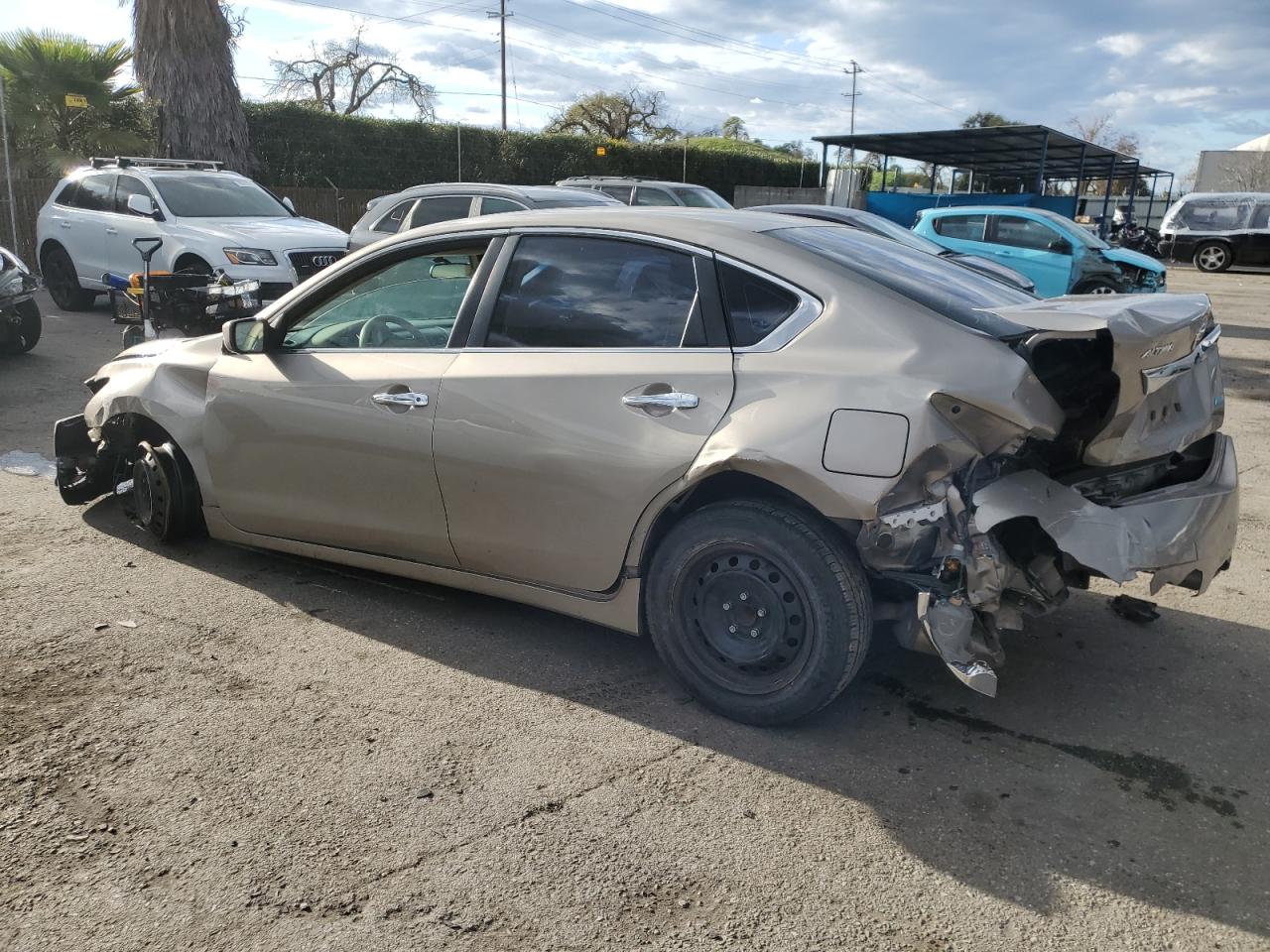 2014 Nissan Altima - Image 2