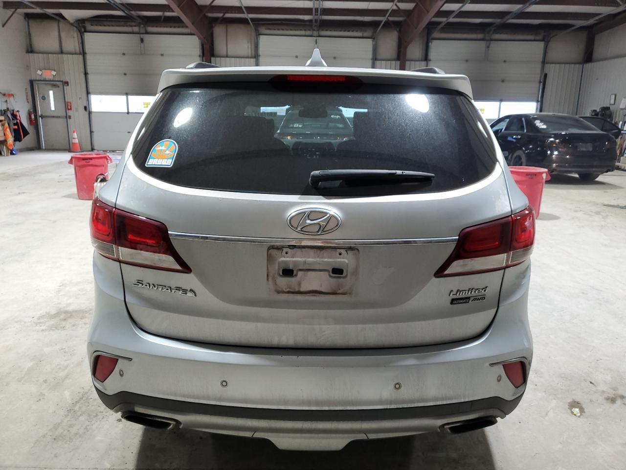 2017 Hyundai Santa Fe - Image 6