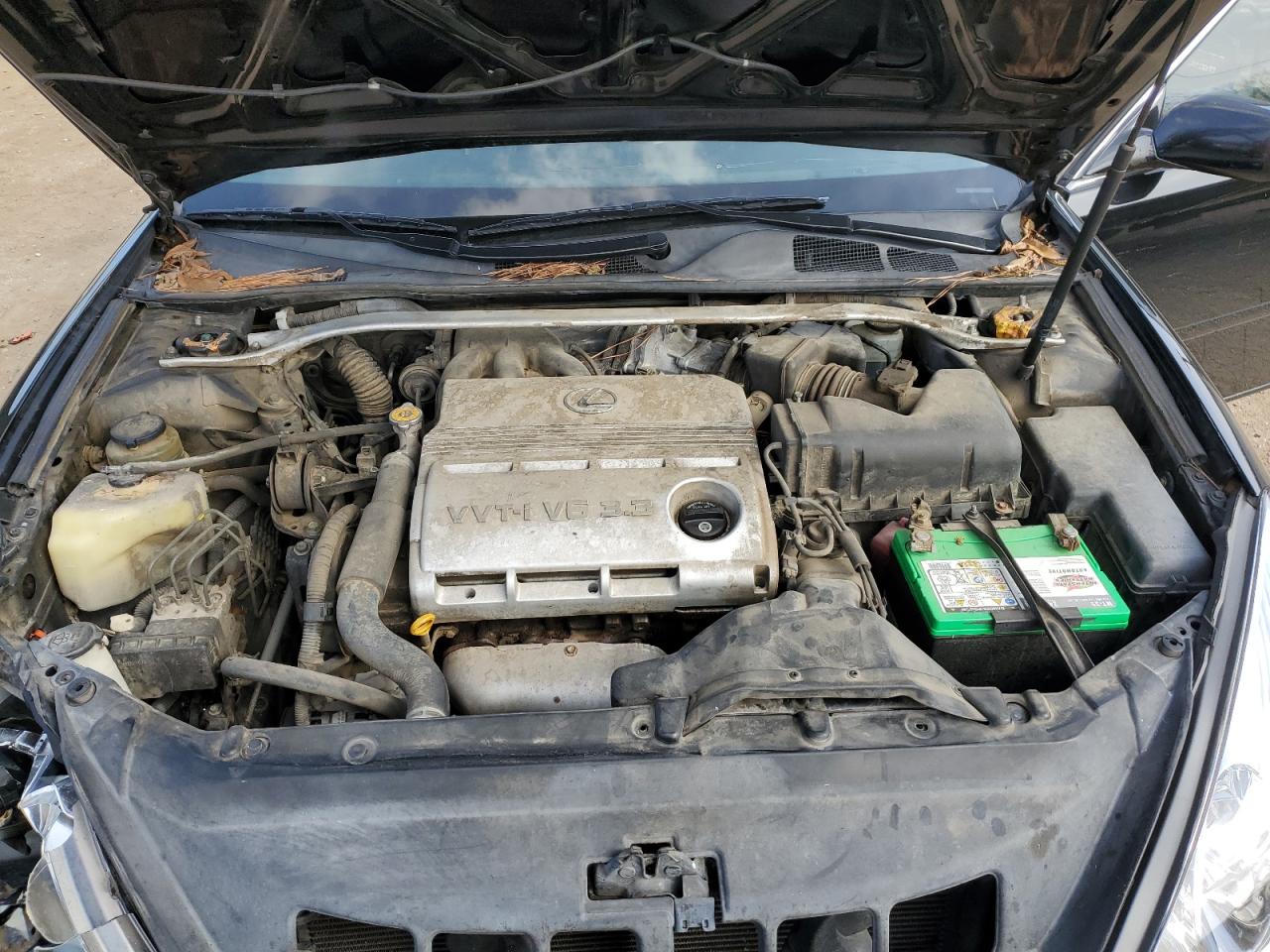 2005 Lexus ES - Image 12