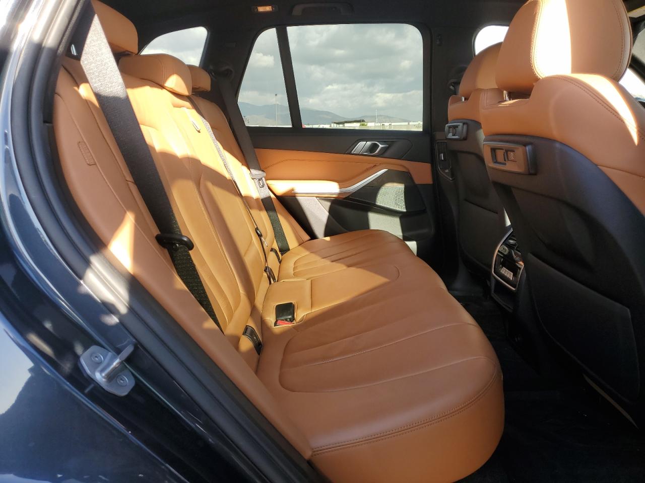 2022 BMW X5 - Image 11