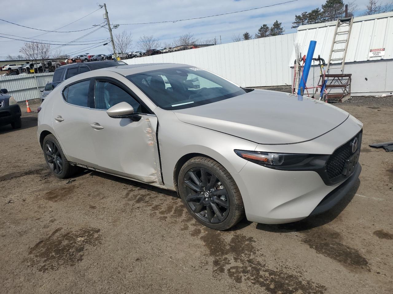 2022 Mazda 3 - Image 4