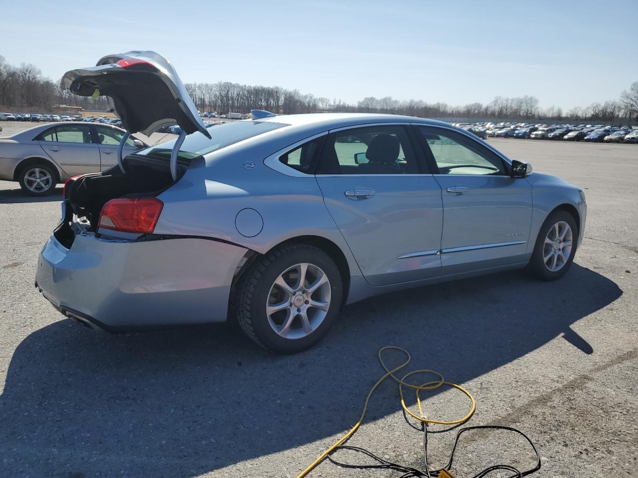 2015 Chevrolet Impala - Image 3