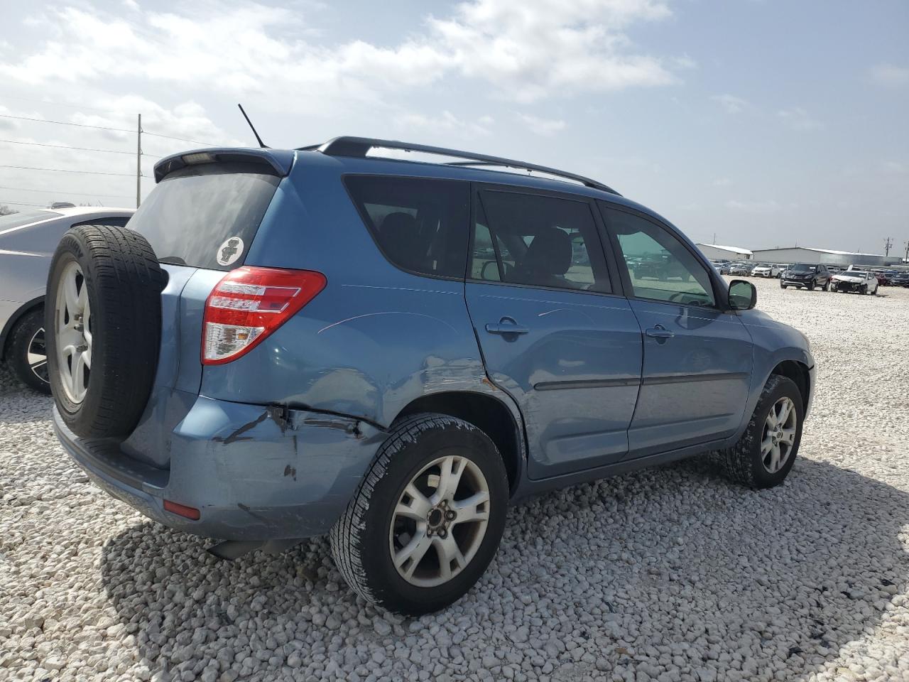 2012 Toyota RAV 4 - Image 3
