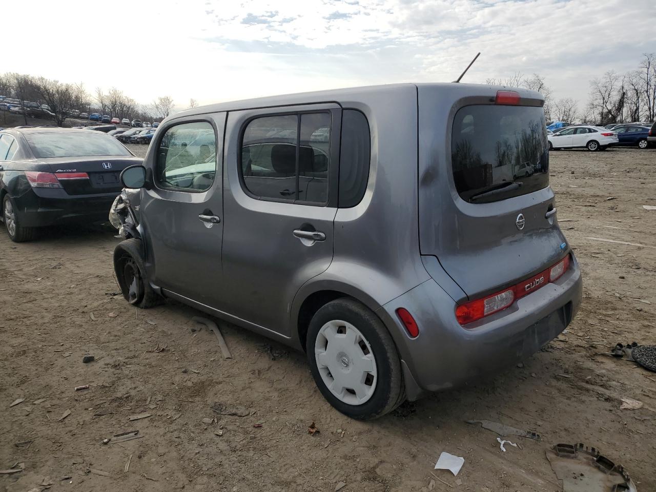 2014 Nissan Cube - Image 2