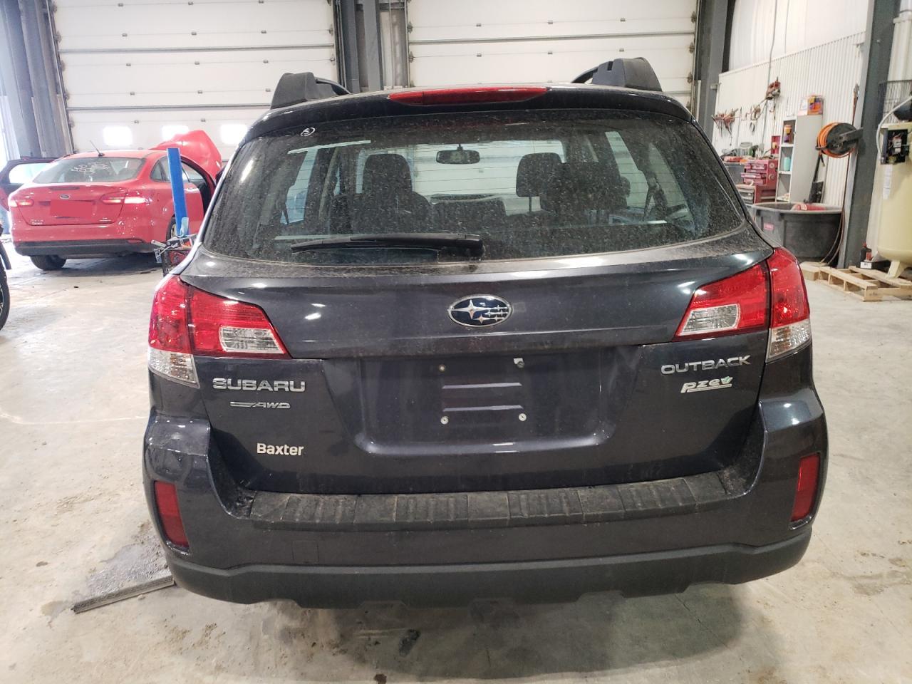 2013 Subaru Outback - Image 6