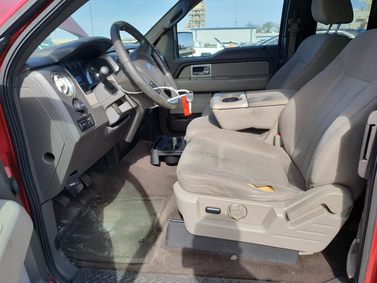 2010 Ford F-150 - Image 7