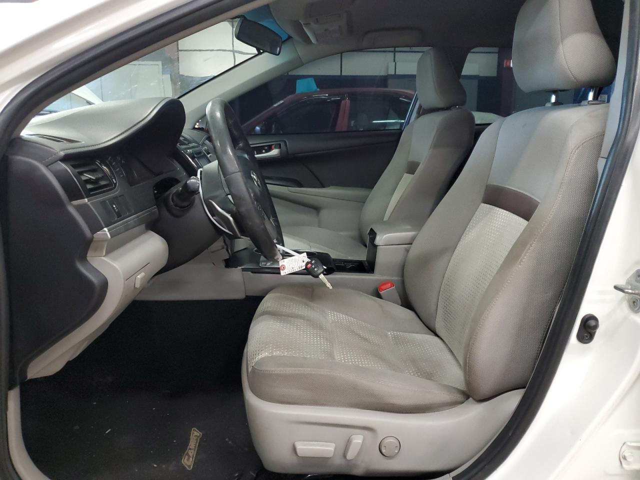 2014 Toyota Camry - Image 7