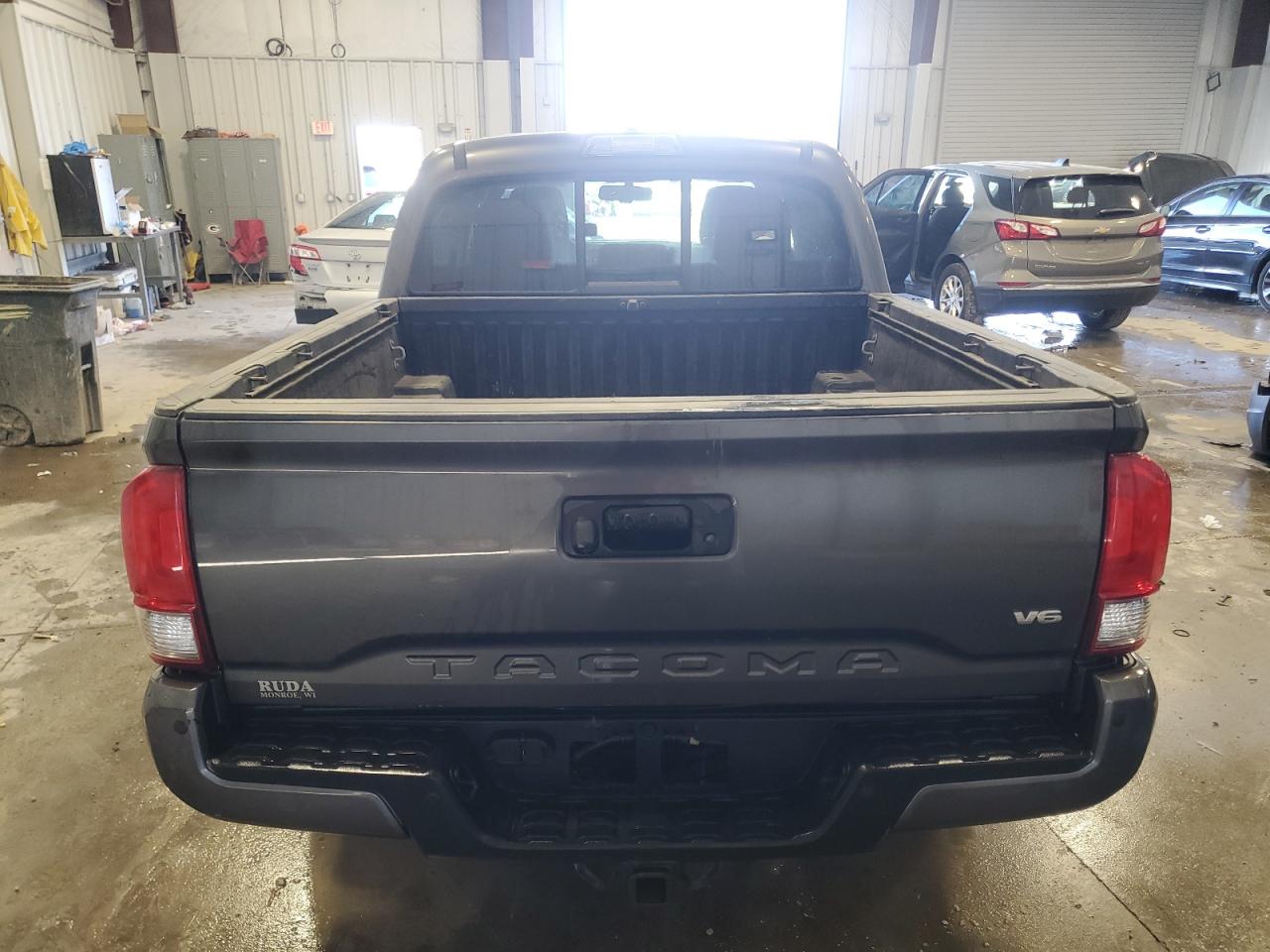 2016 Toyota Tacoma - Image 6
