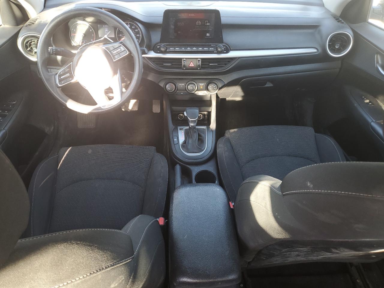 2020 Kia Forte - Image 8