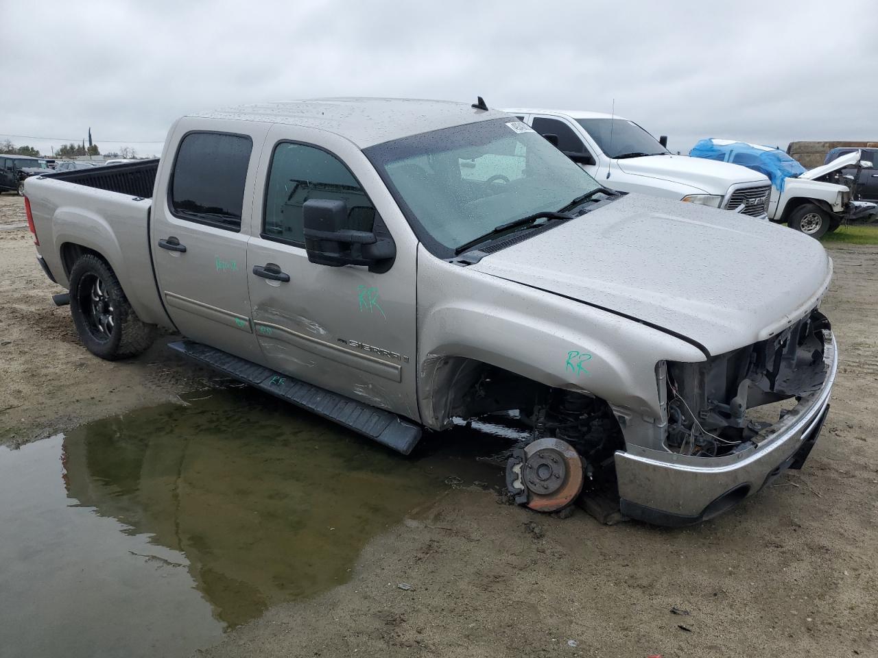 2009 GMC Sierra - Image 4