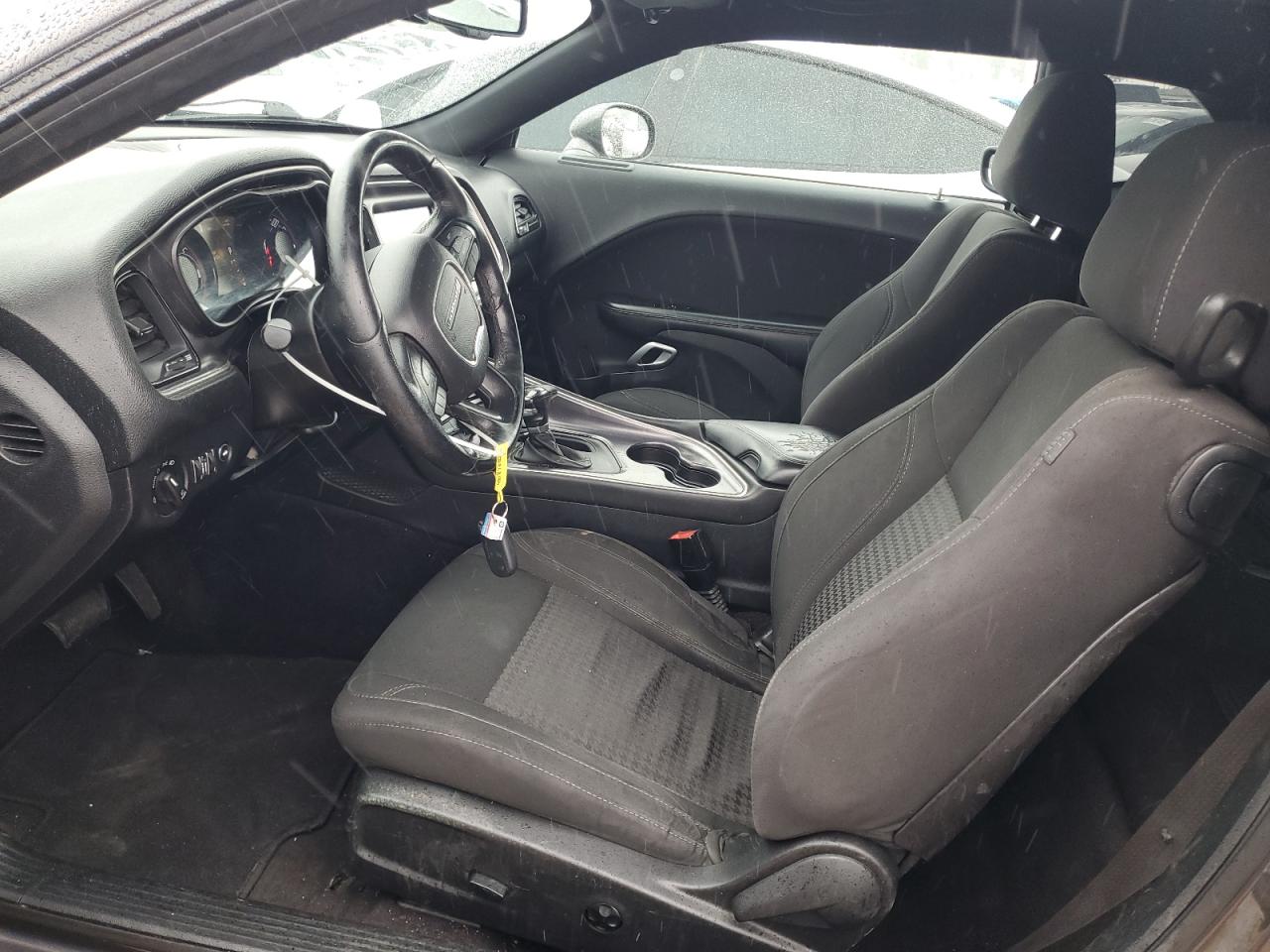 2016 Dodge Challenger - Image 7