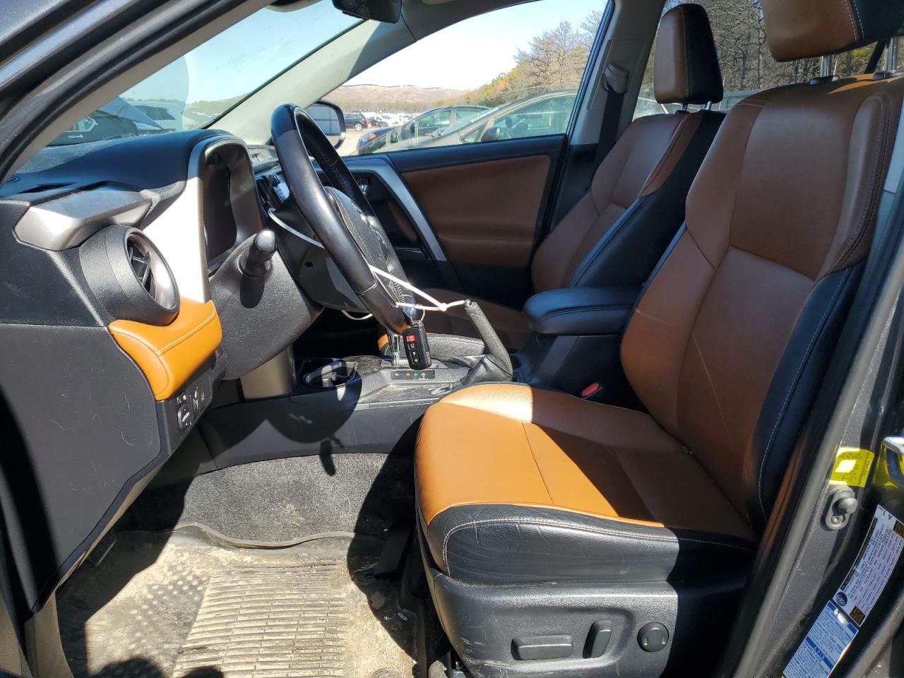 2016 Toyota RAV 4 - Image 7