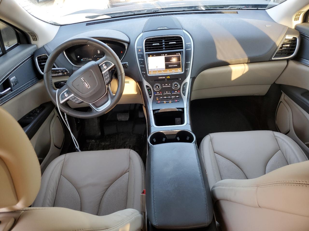 2019 Lincoln Nautilus - Image 8