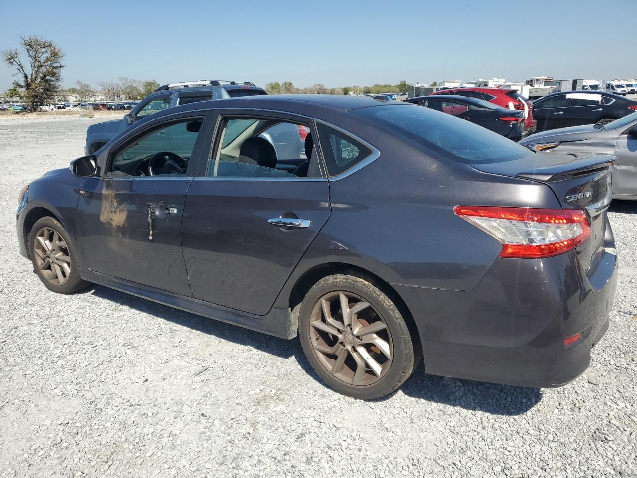 2015 Nissan Sentra - Image 2