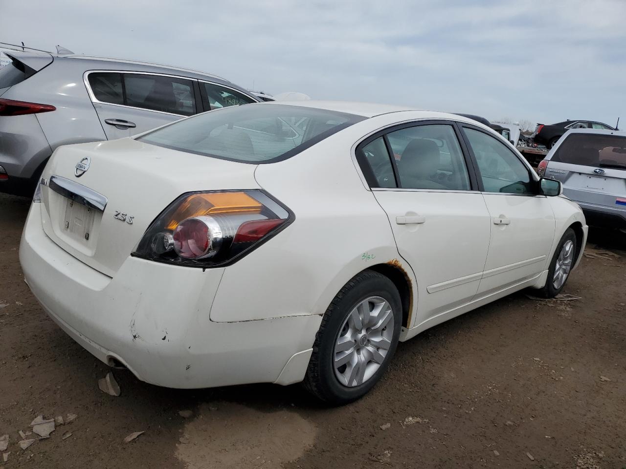 2011 Nissan Altima - Image 3