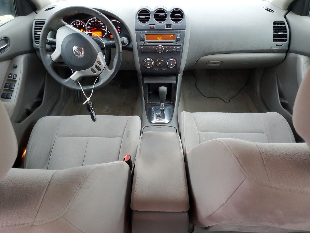 2011 Nissan Altima - Image 8