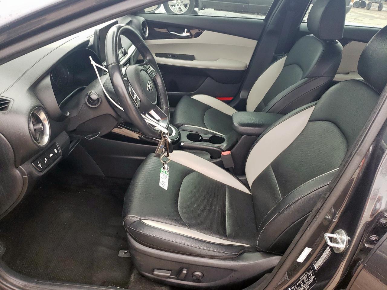 2019 Kia Forte - Image 7