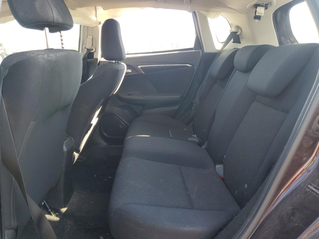 2015 Honda Fit - Image 11