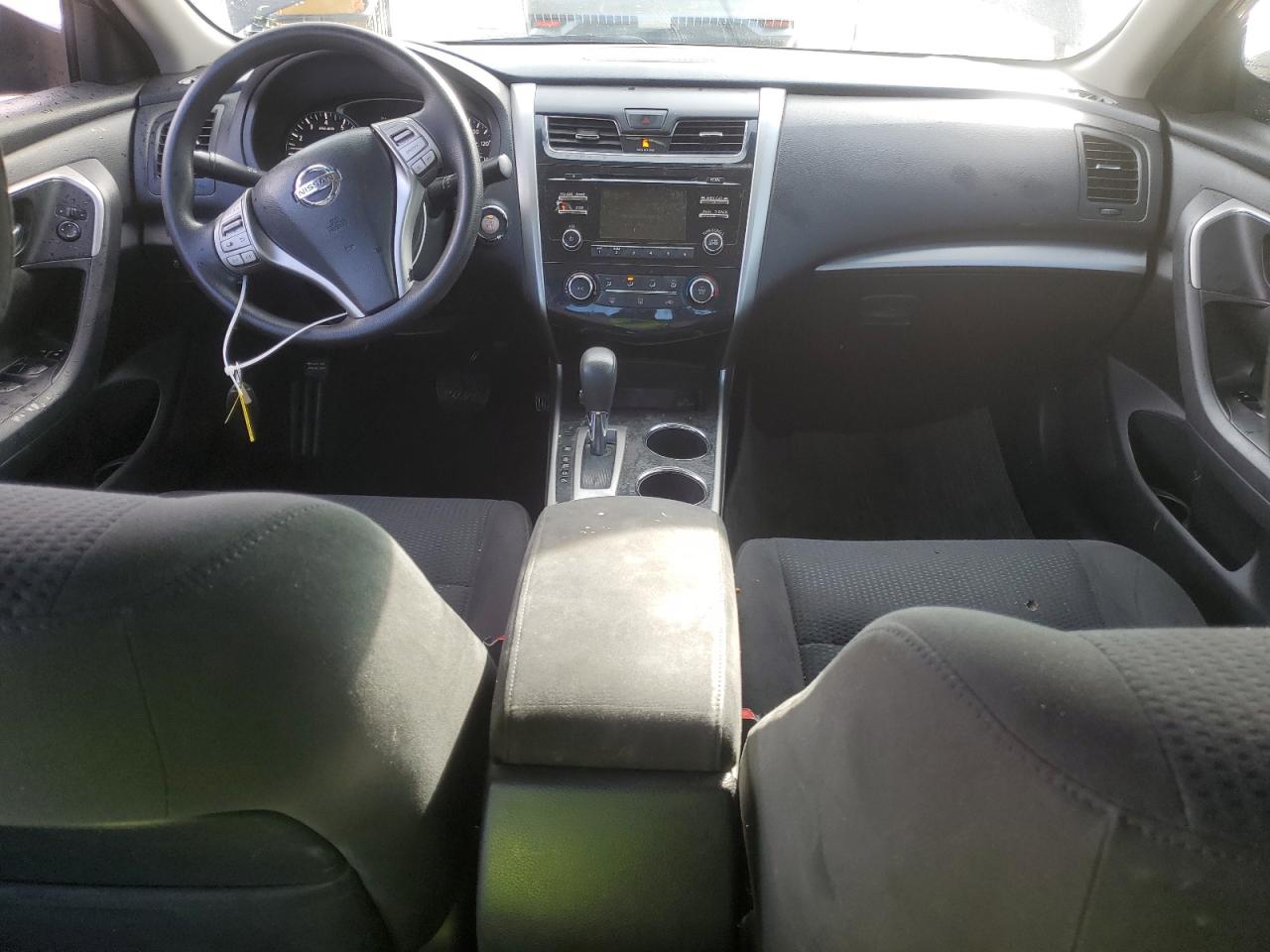 2015 Nissan Altima - Image 8