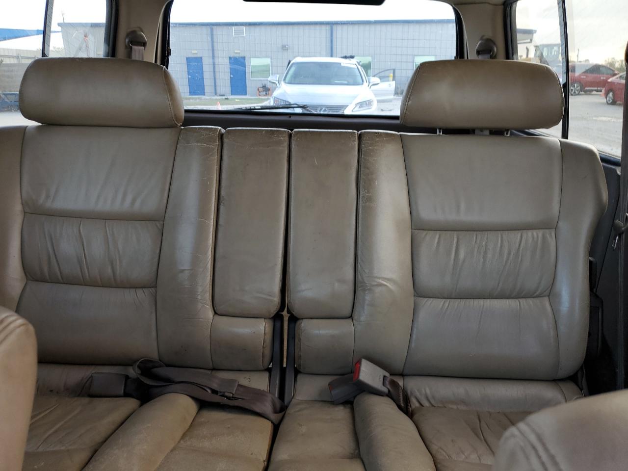 1997 Lexus LX - Image 10