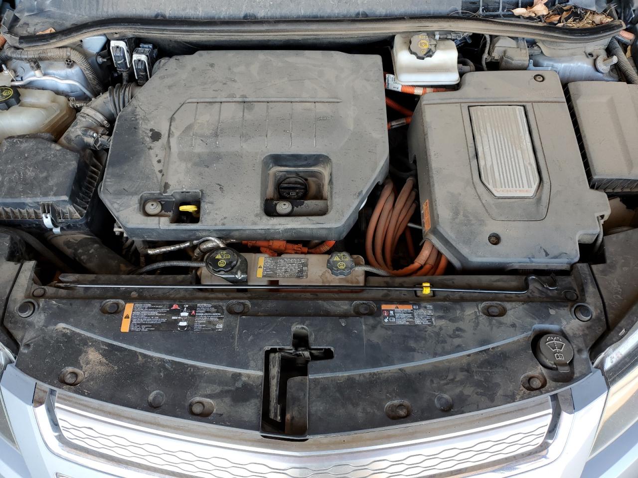 2013 Chevrolet Volt - Image 11