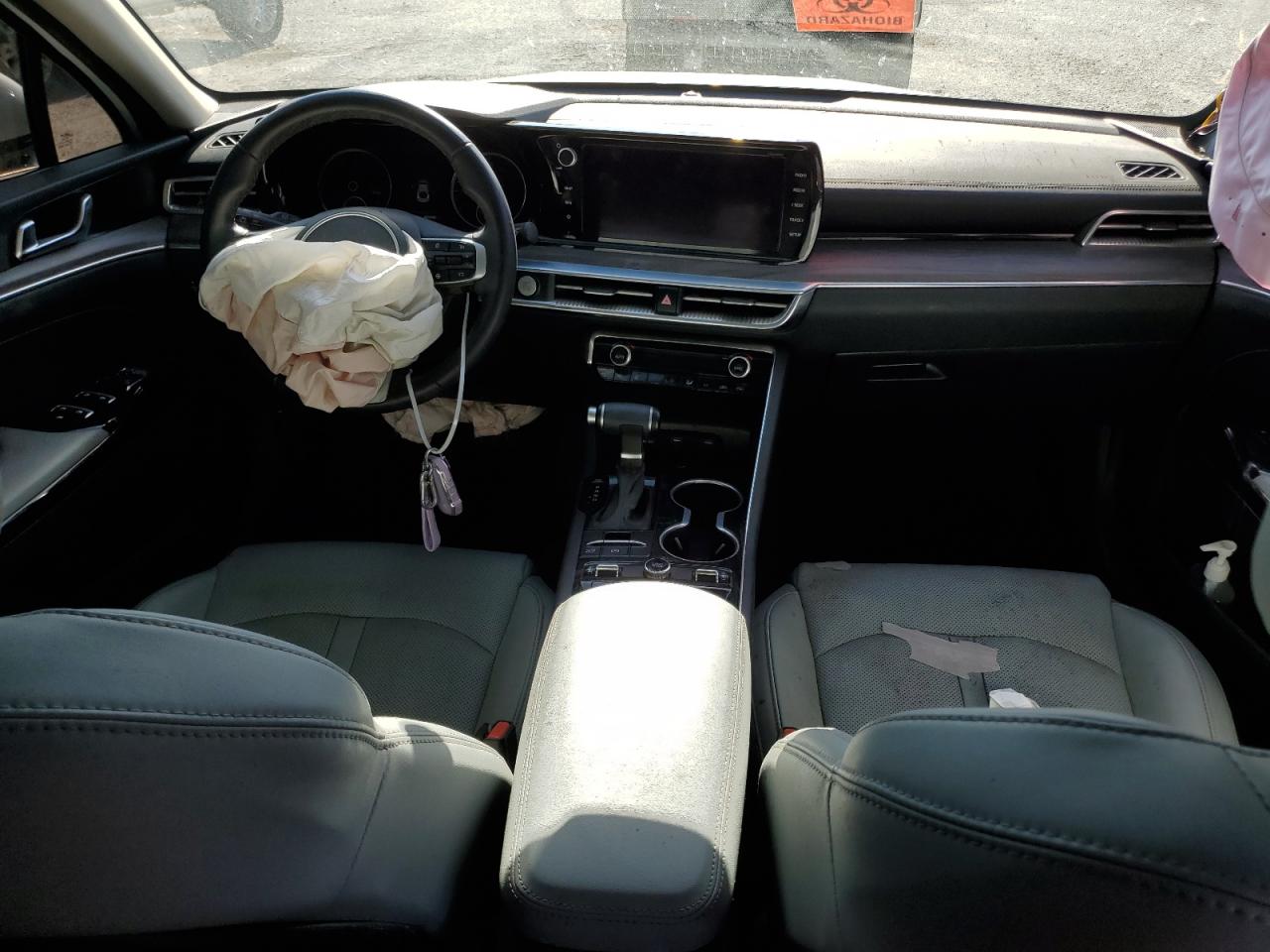 2023 Kia K5 - Image 8