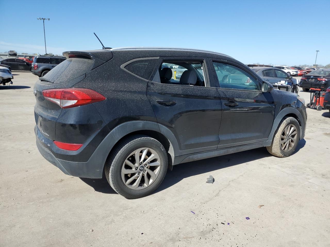 2016 Hyundai Tucson - Image 3