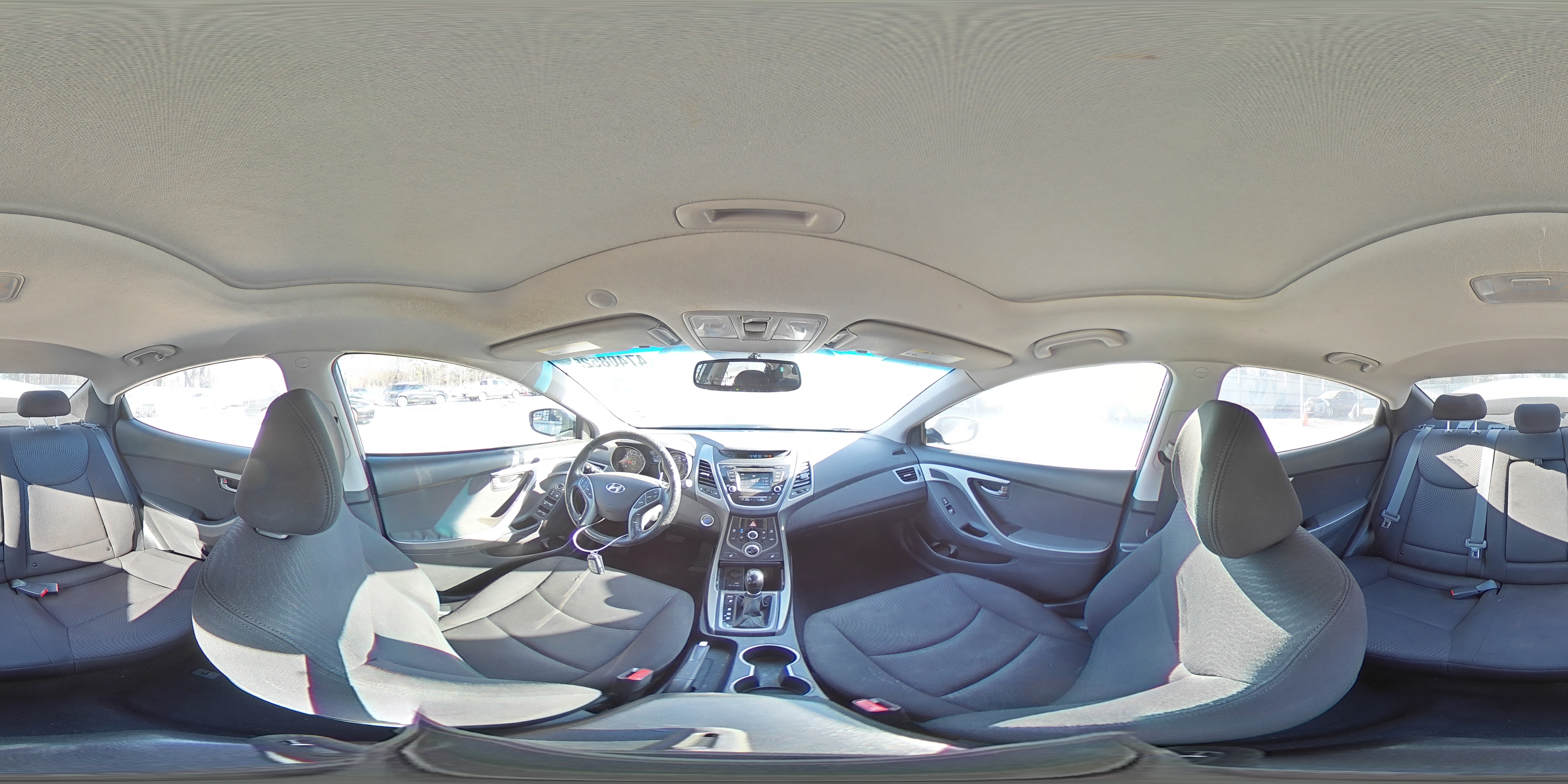 2016 Hyundai Elantra - Image 14