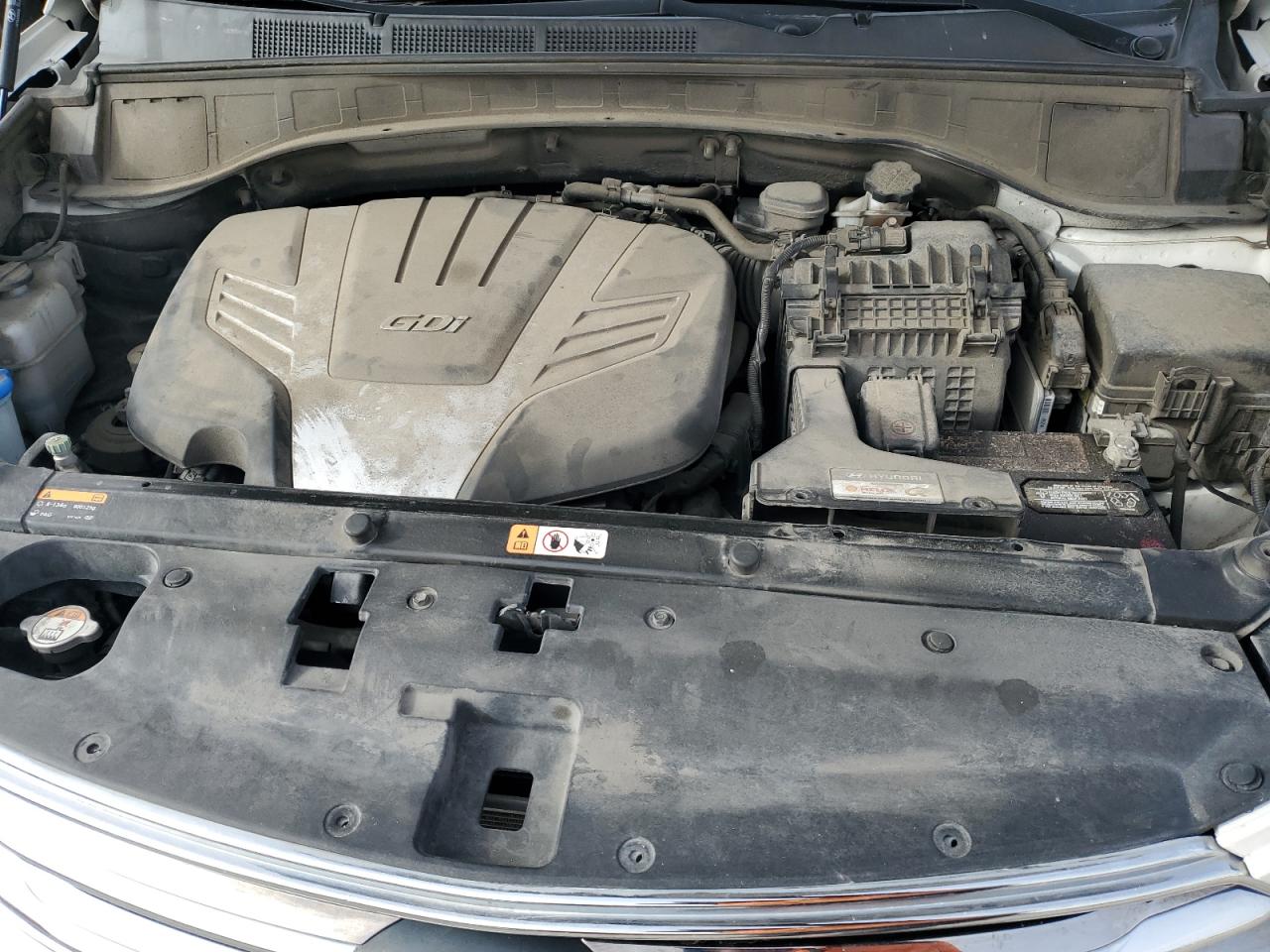 2015 Hyundai Santa Fe - Image 11