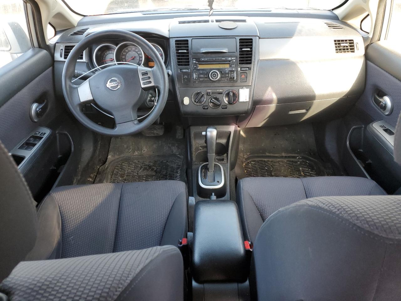 2009 Nissan Versa - Image 10