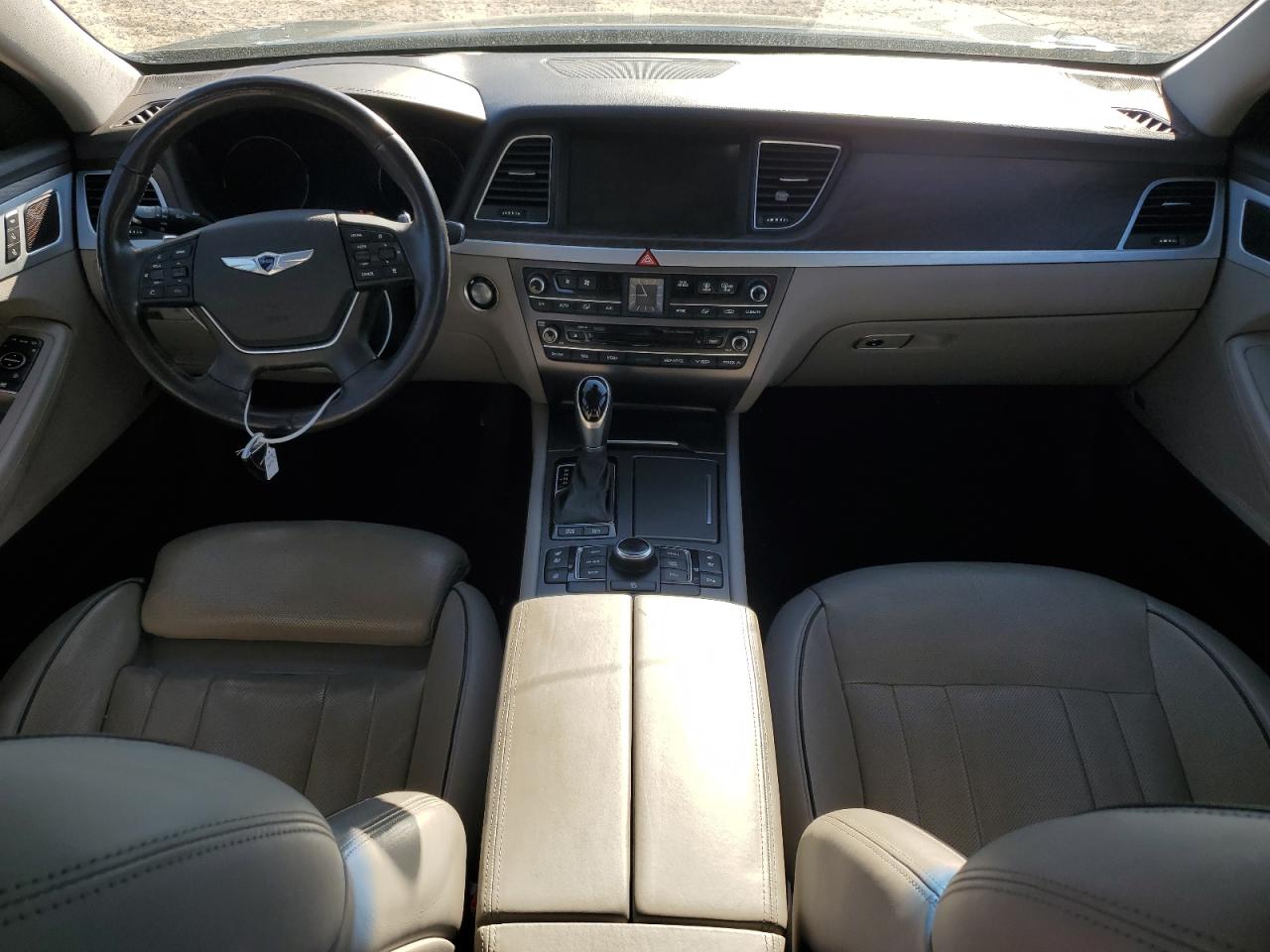 2015 Hyundai Genesis - Image 8