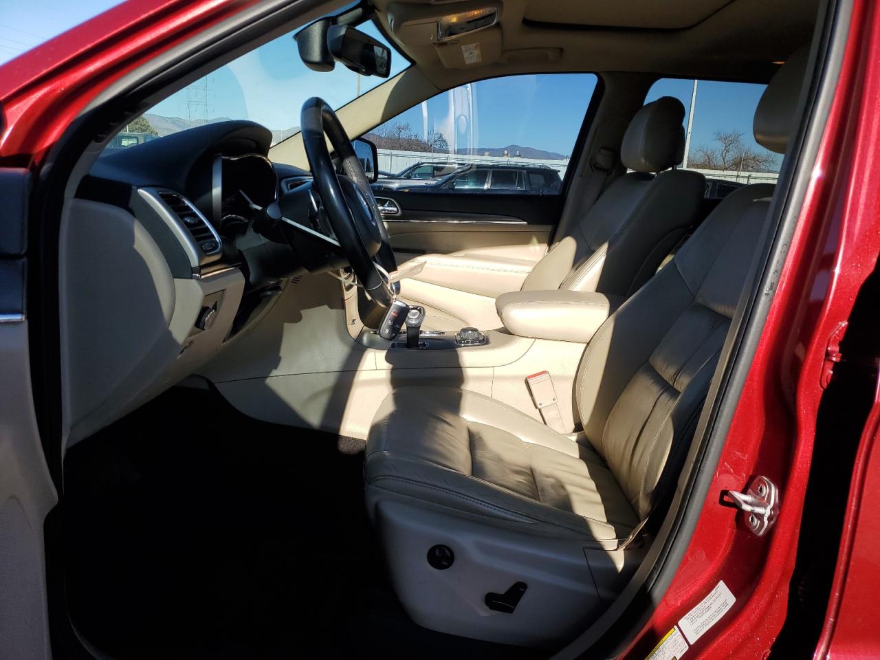 2015 Jeep Grand Cherokee - Image 7