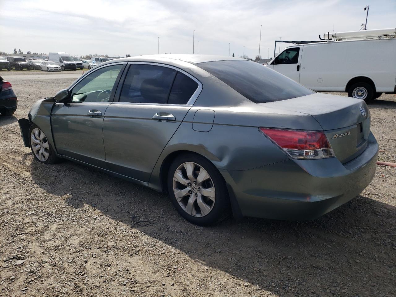 2009 Honda Accord - Image 2