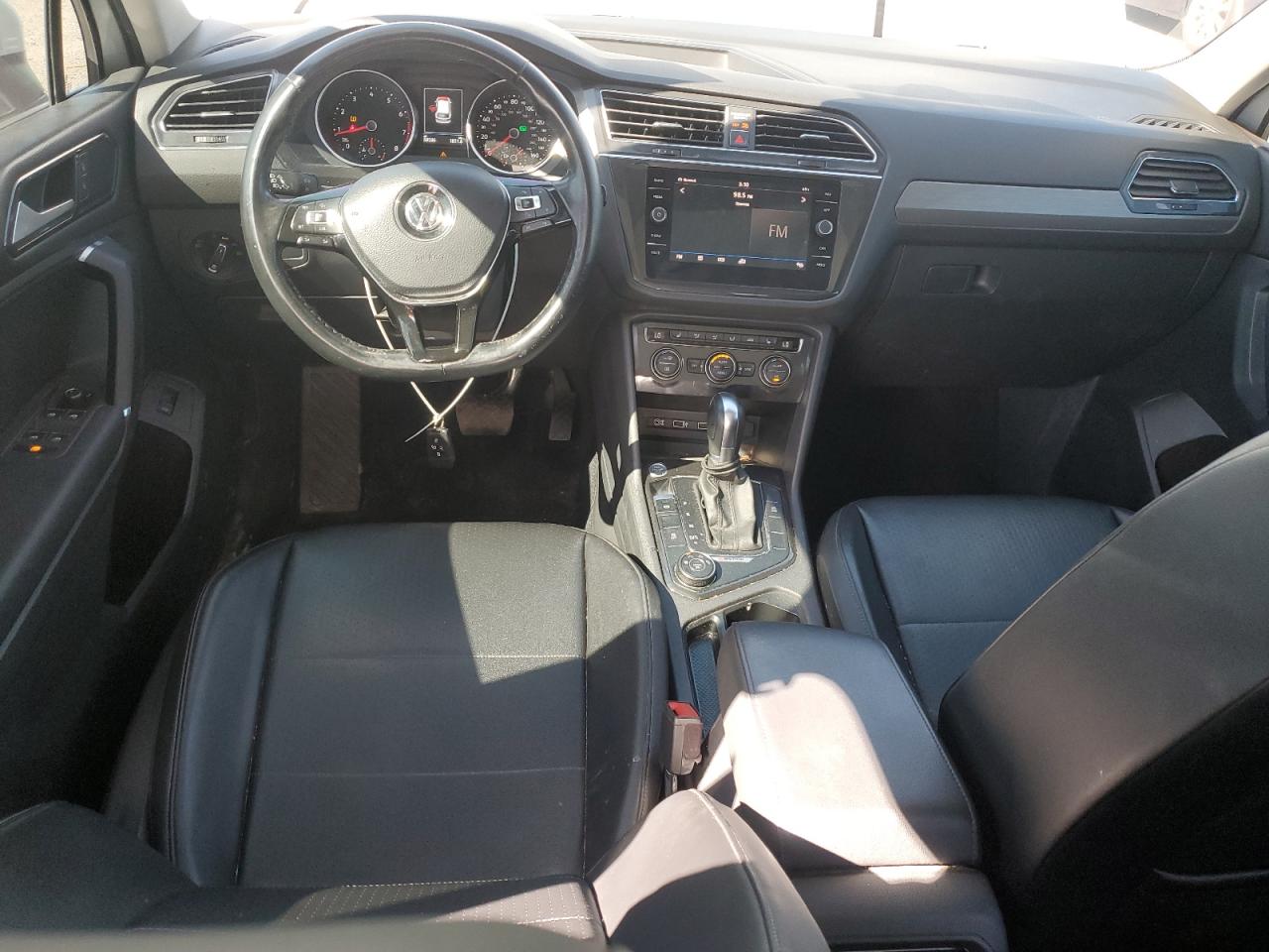 2018 Volkswagen Tiguan - Image 8