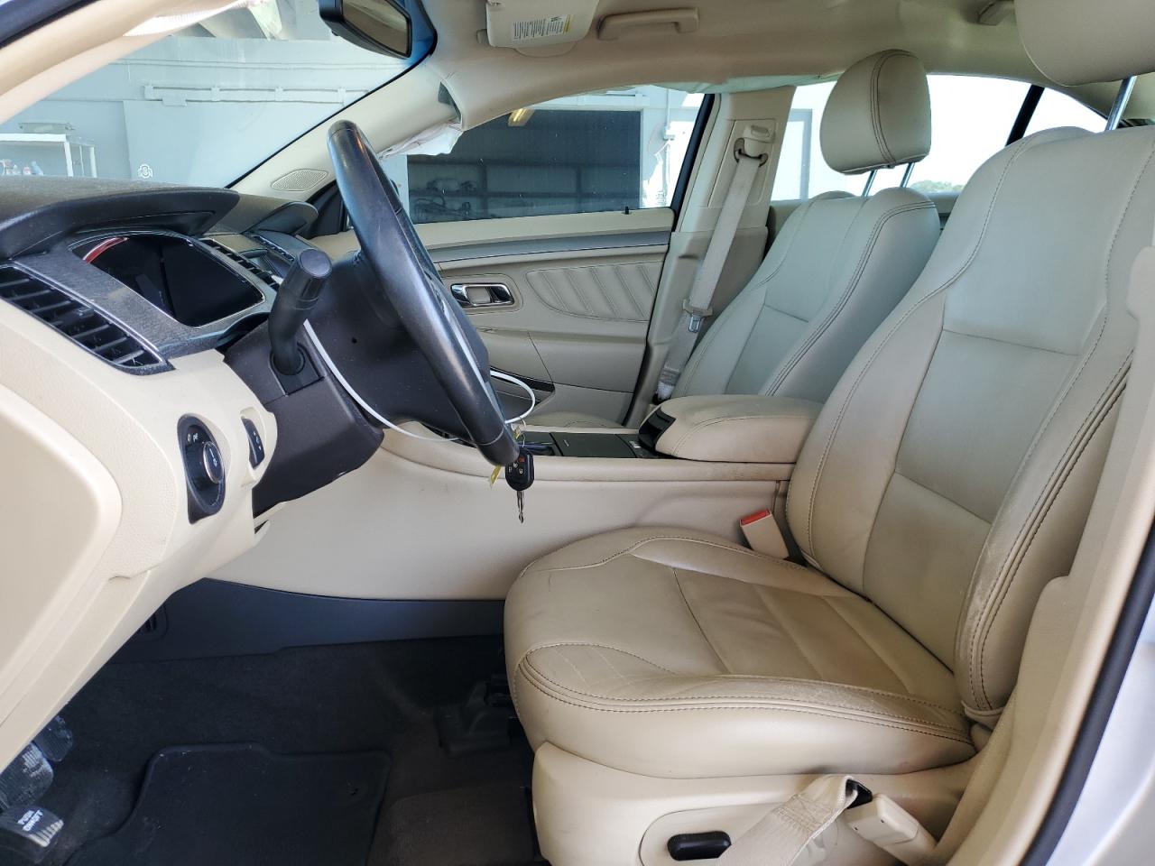 2013 Ford Taurus - Image 7