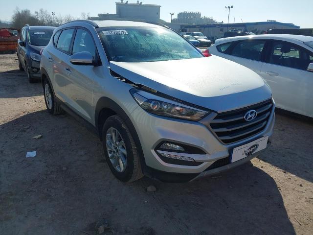 2017 HYUNDAI TUCSON SE