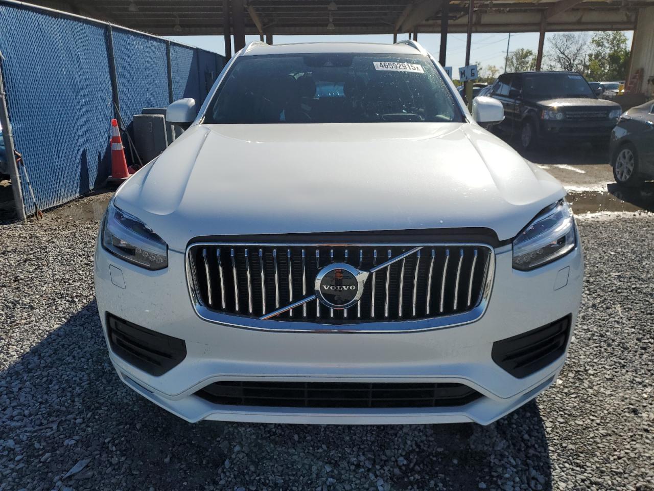 2022 Volvo XC90 - Image 5