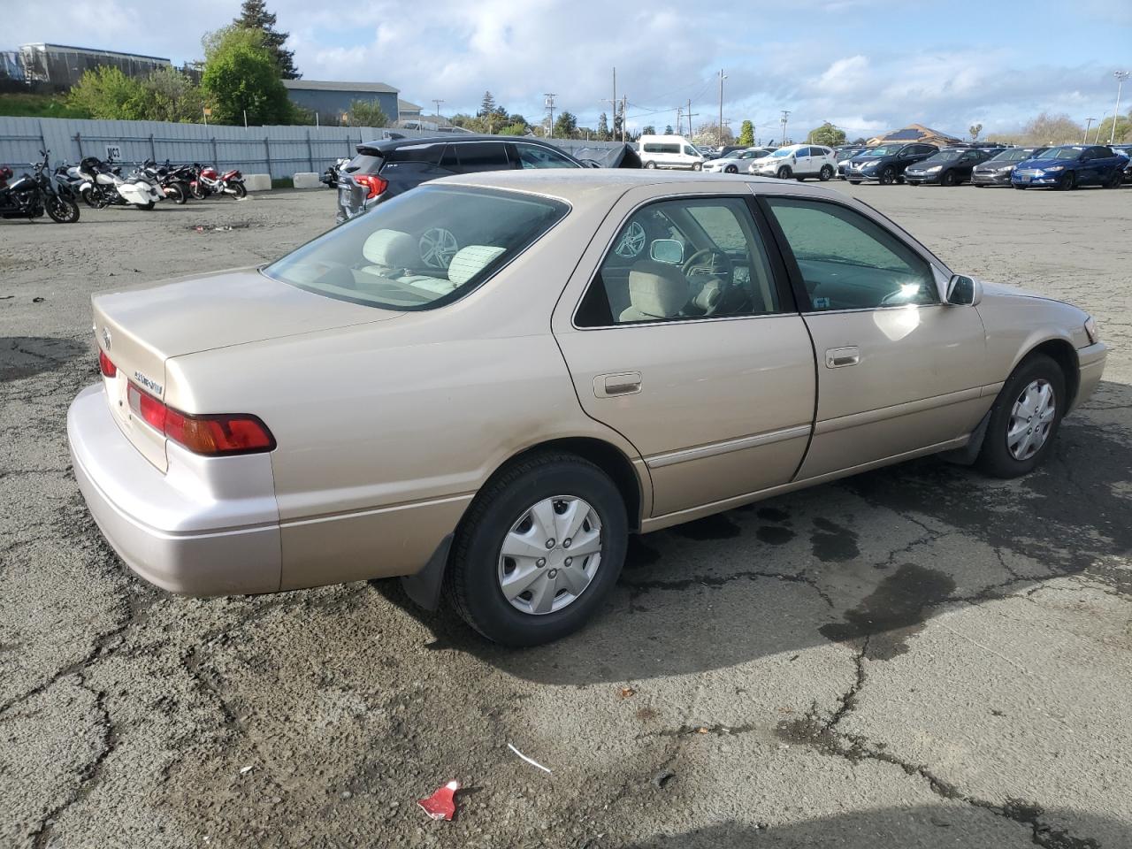1999 Toyota Camry - Image 3