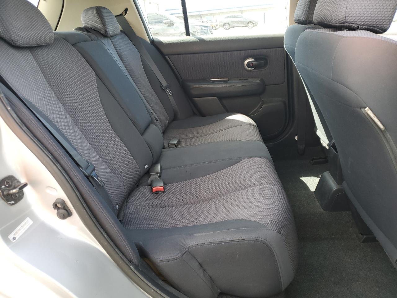 2007 Nissan Versa - Image 11