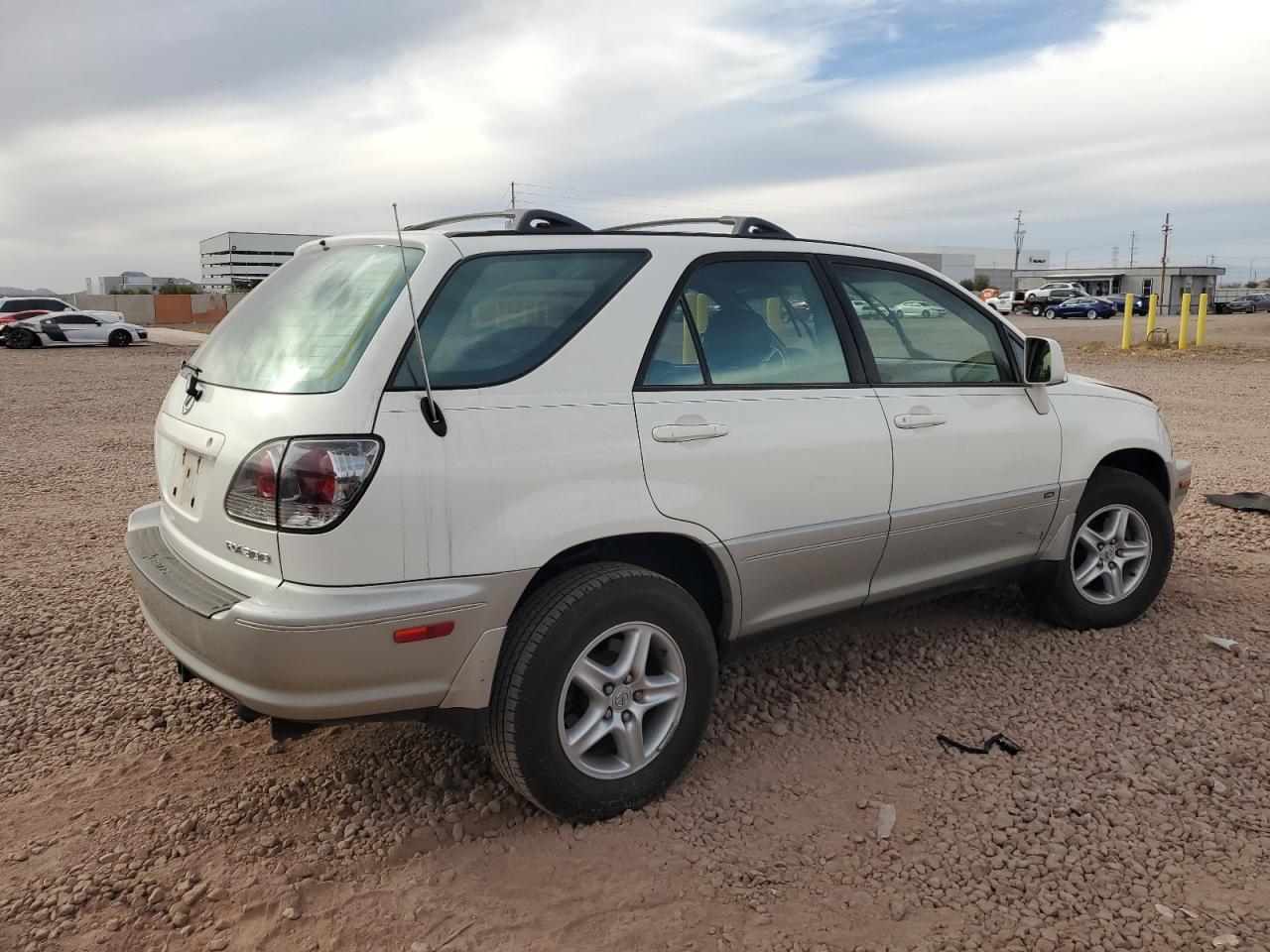 2001 Lexus RX - Image 3