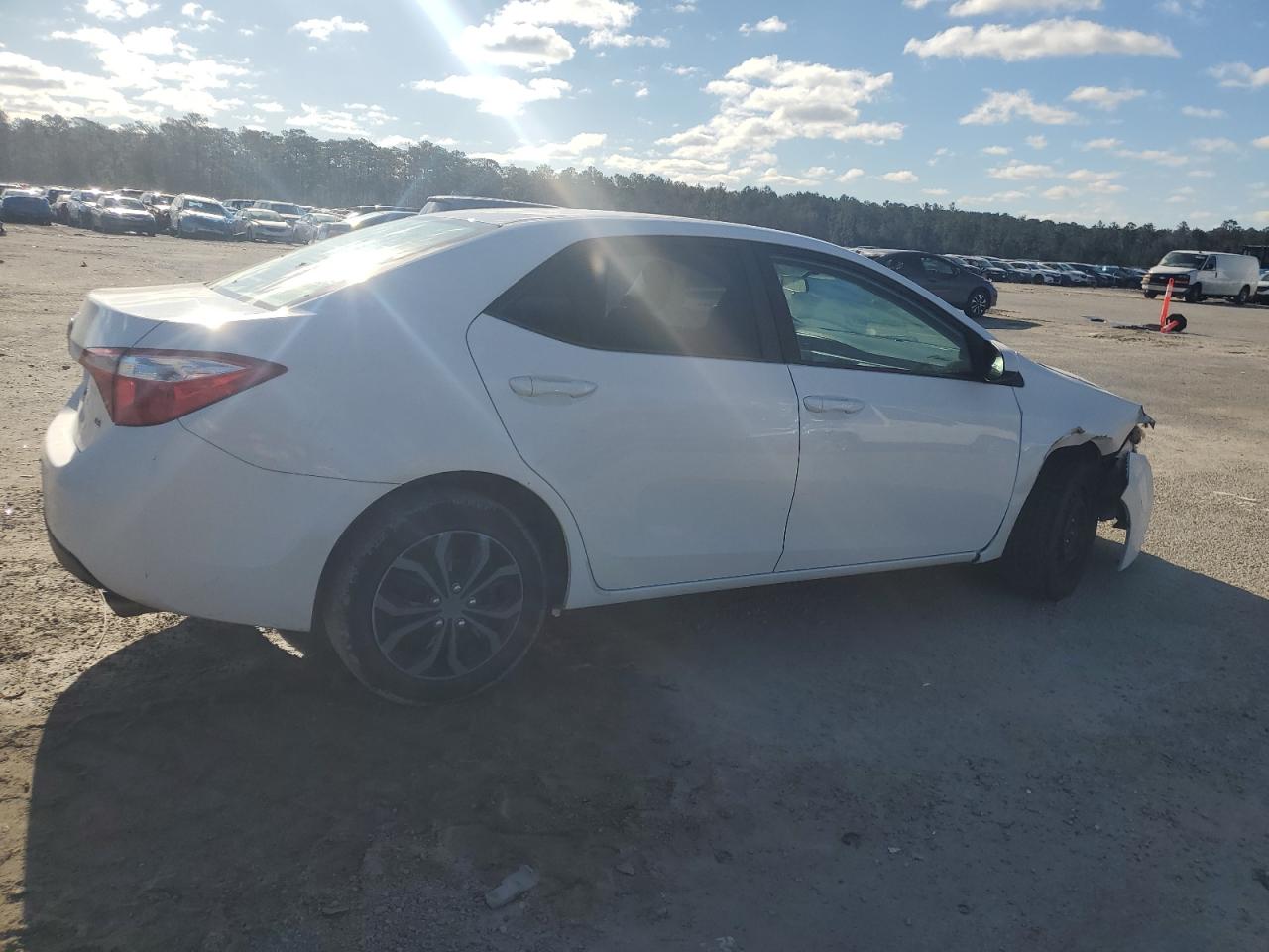 2015 Toyota Corolla - Image 3