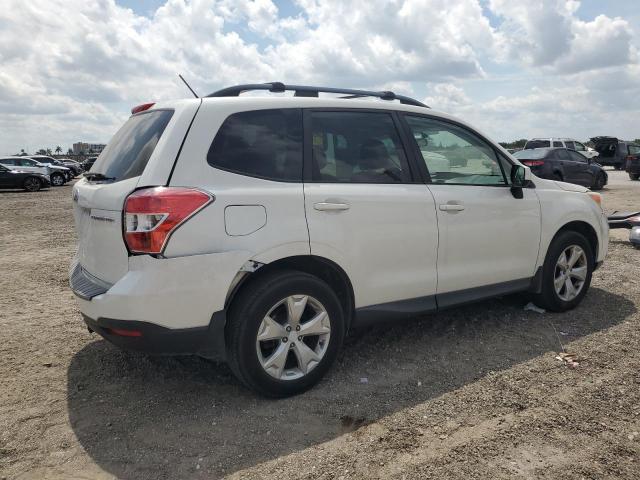 Паркетники SUBARU FORESTER 2015 Белы