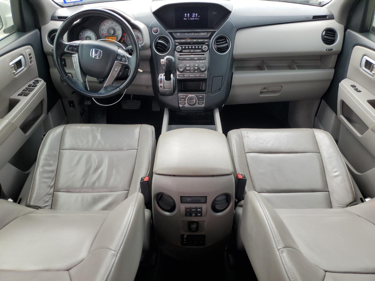 2014 Honda Pilot - Image 8