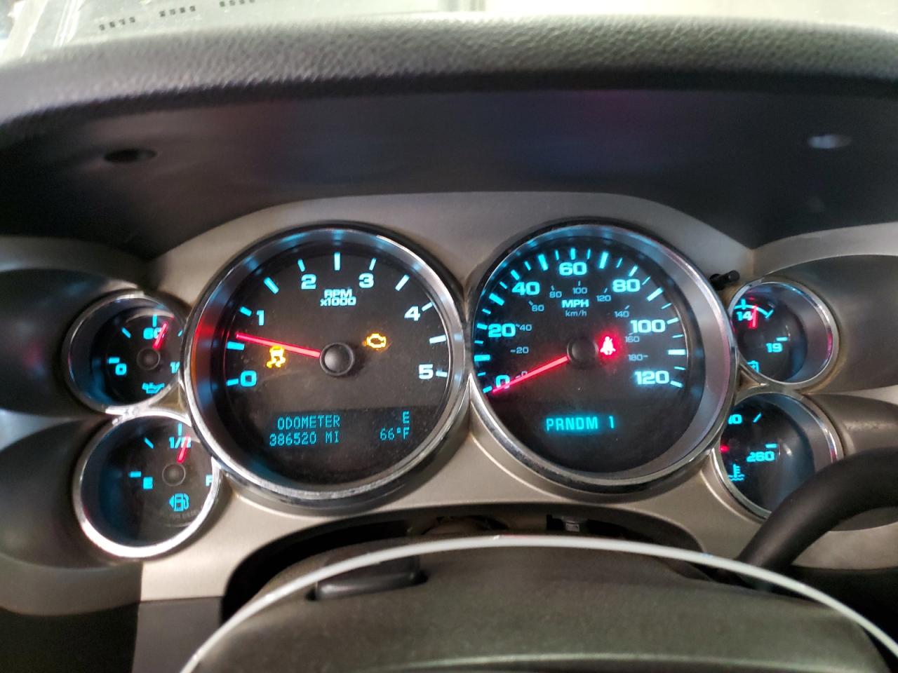 2014 Chevrolet Silverado - Image 9