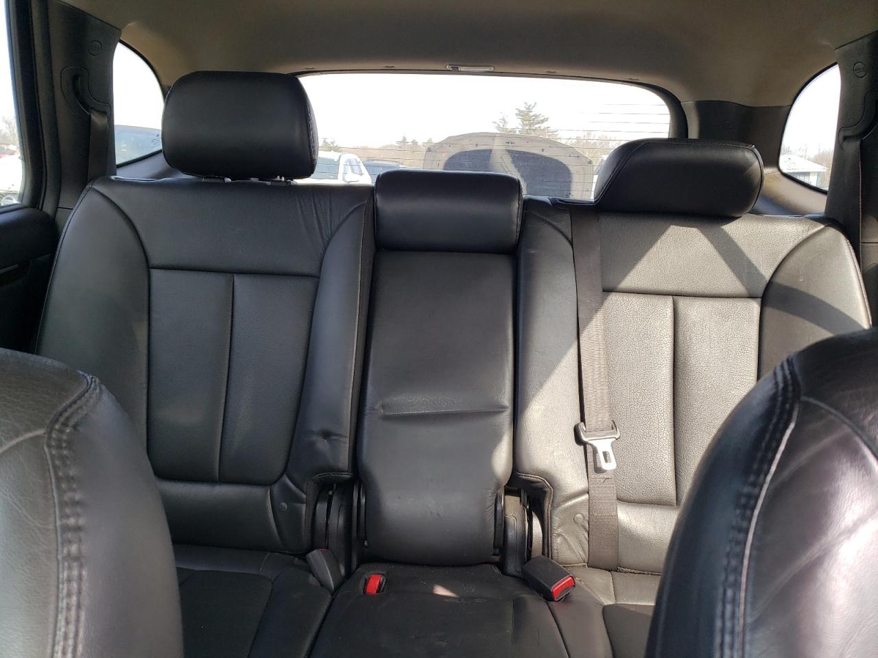 2011 Hyundai Santa Fe - Image 10