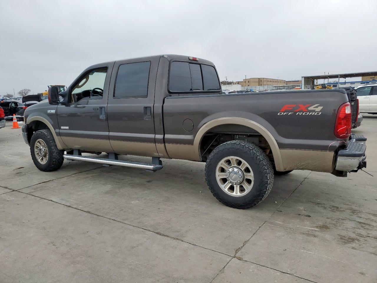 2005 Ford F250 - Image 2