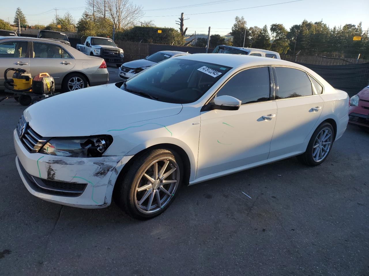 2015 Volkswagen Passat - Image 1