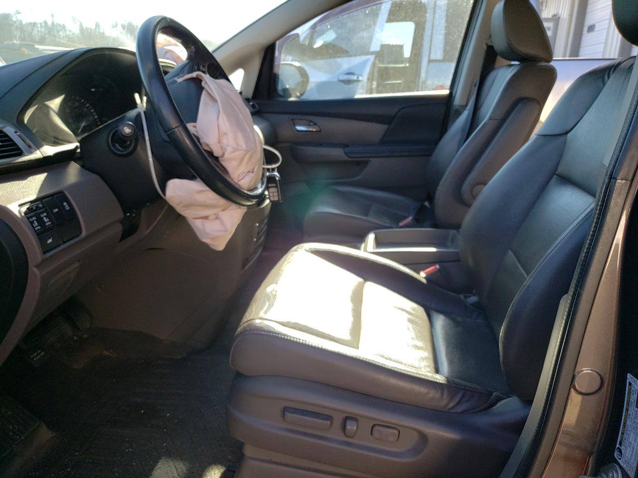 2015 Honda Odyssey - Image 7
