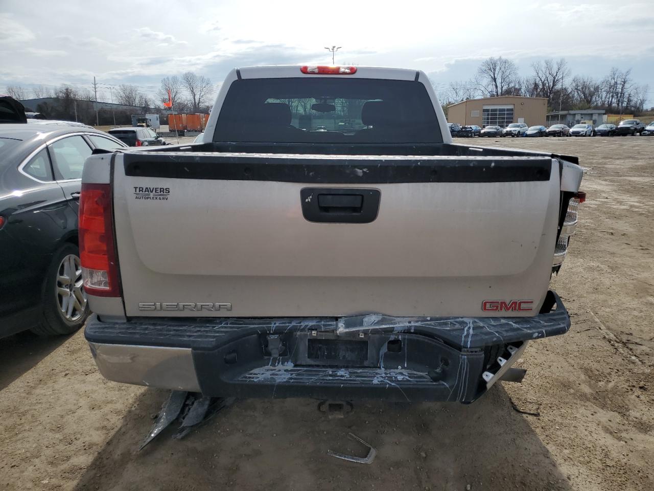 2009 GMC Sierra - Image 6